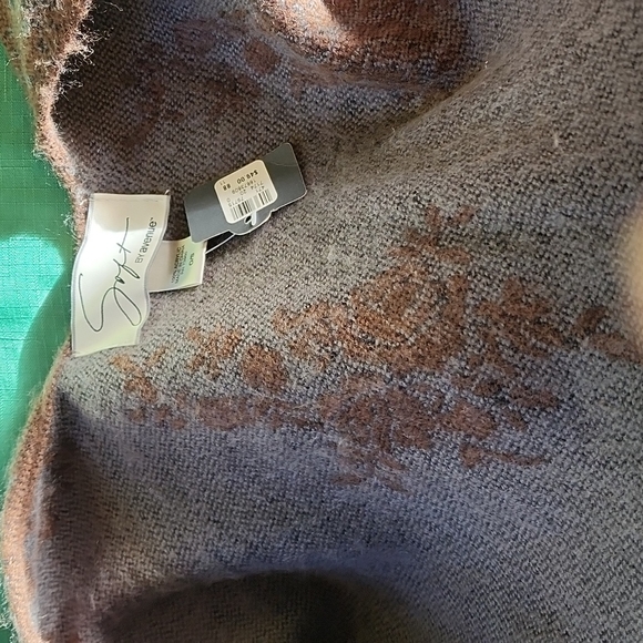 Soft by the avenue women's ruana one size - Picture 8 of 10